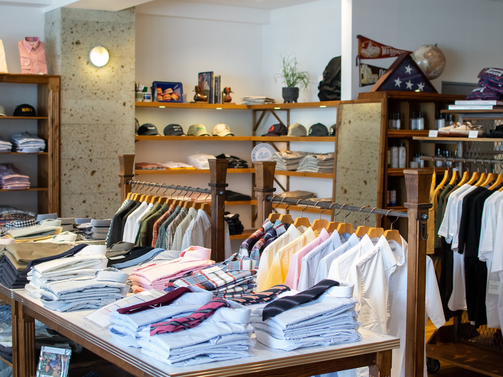 FLAGSHIP STORE – INDIVIDUALIZED SHIRTS